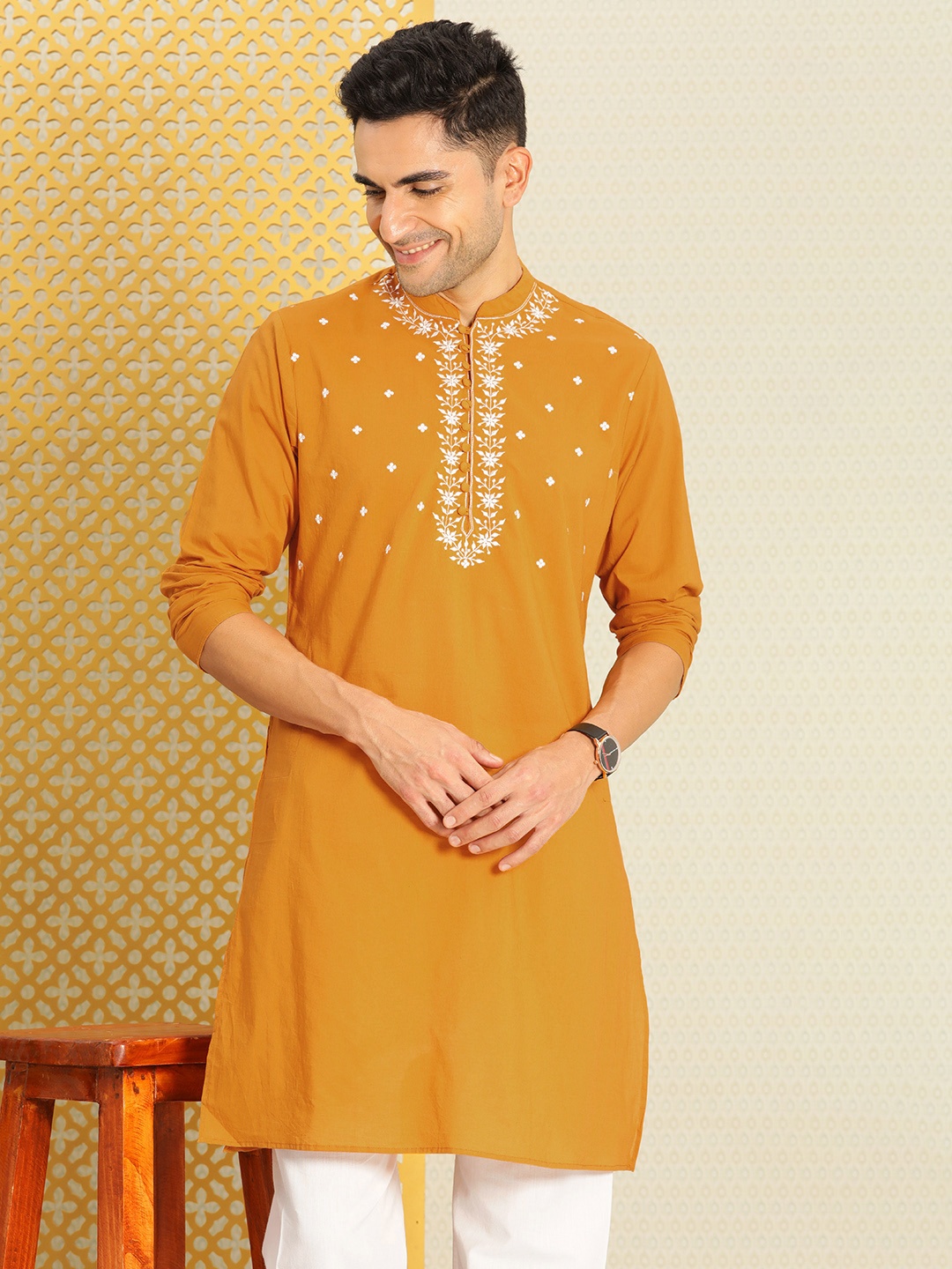 

House of Pataudi Men Pure Cotton Floral Embroidered Patchwork Jashn Kurta, Mustard