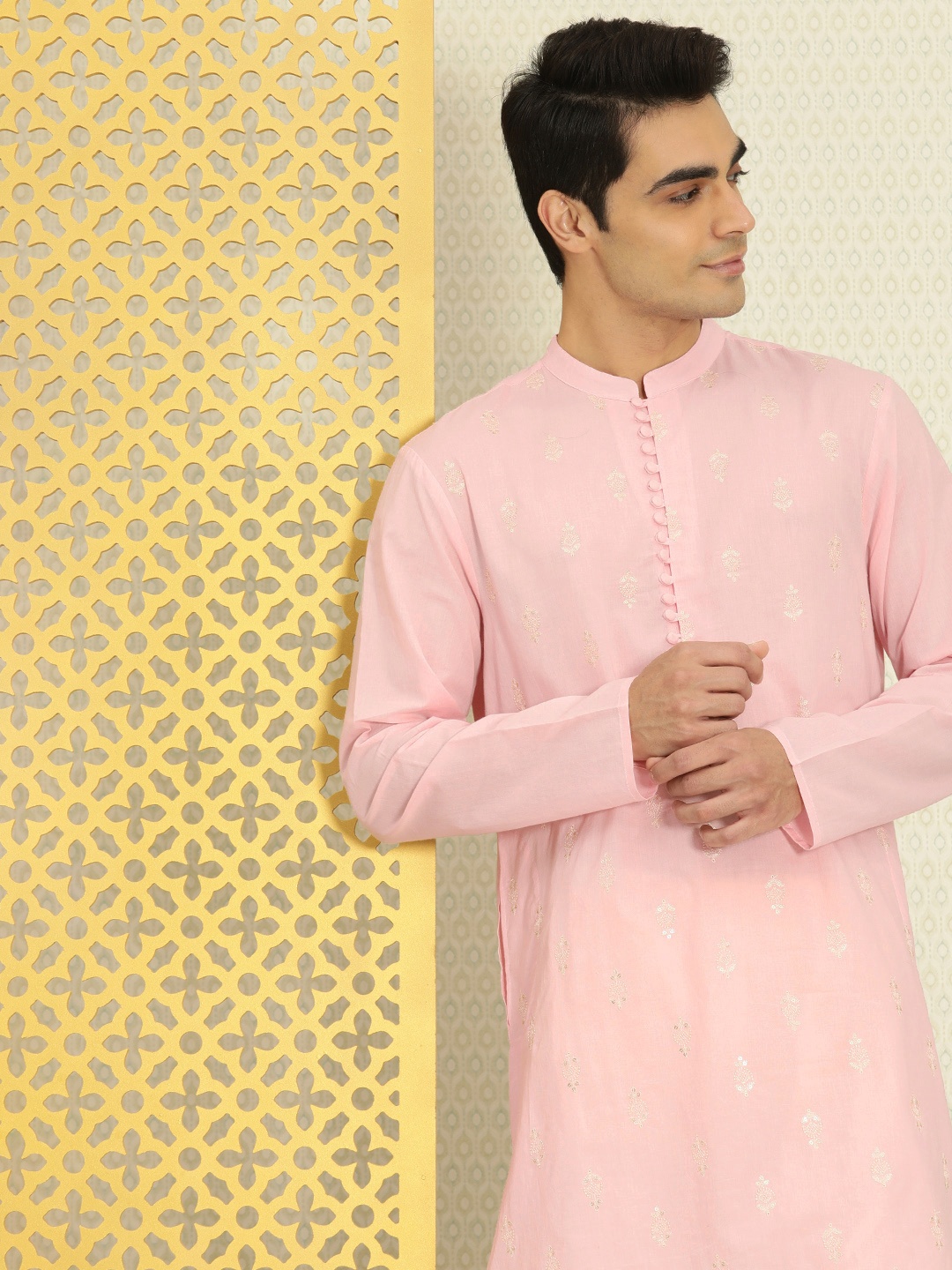 

House of Pataudi Men Pink & Off White Ethnic Motifs Embroidered Jashn Kurta