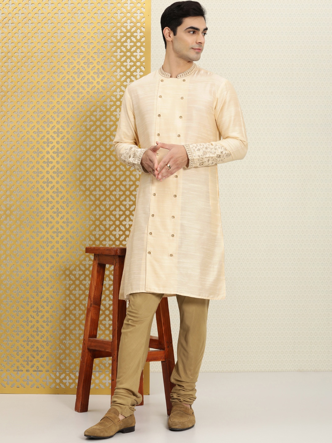 

House of Pataudi Men Beige Sequin Embellished Kurta