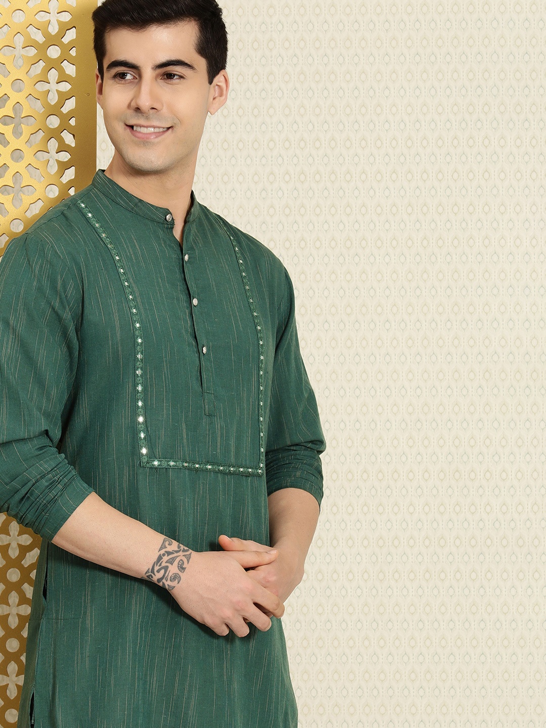 

House of Pataudi Men Green Rozana Yoke Design Kurta