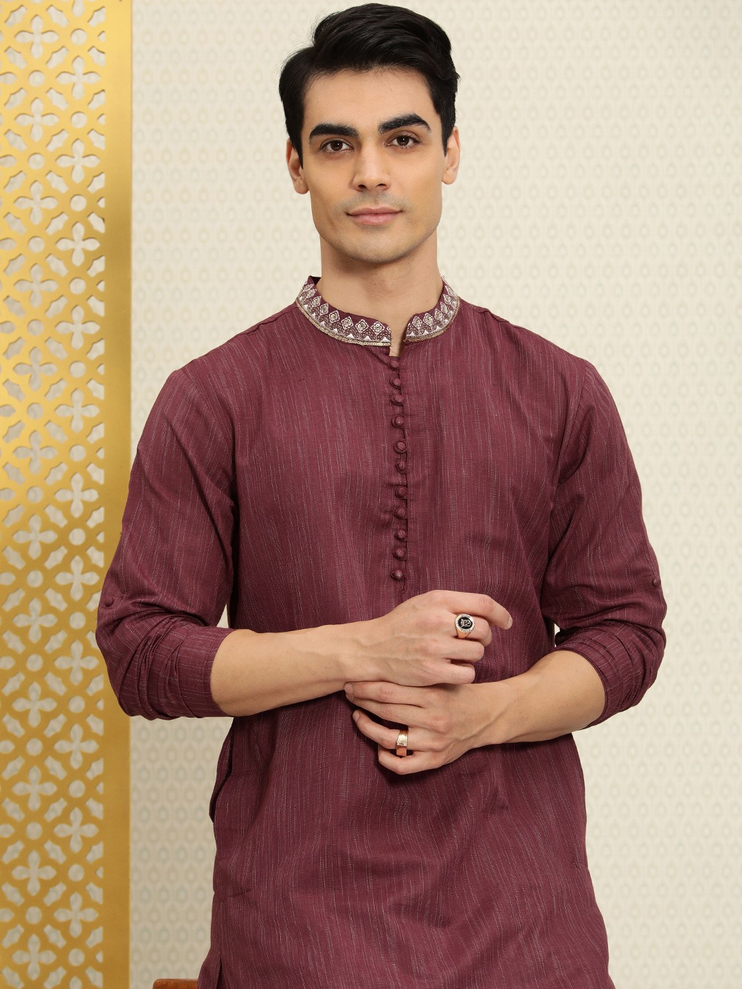 

House of Pataudi Men Mauve Pink Embroidered Striped Pattern Rozana Kurta