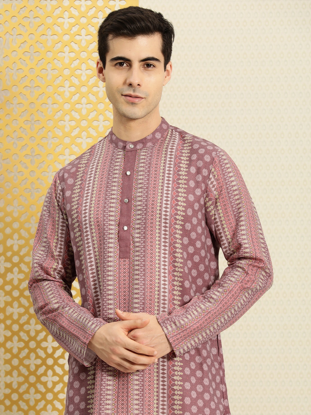 

House of Pataudi Men Pink Printed Straight Kurta
