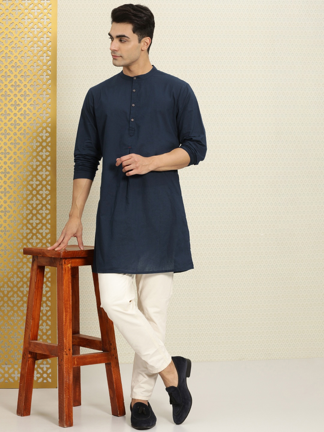 

House of Pataudi Men Navy Blue Solid Mandarin-Collar Pure Cotton Indigo Rozana Kurta