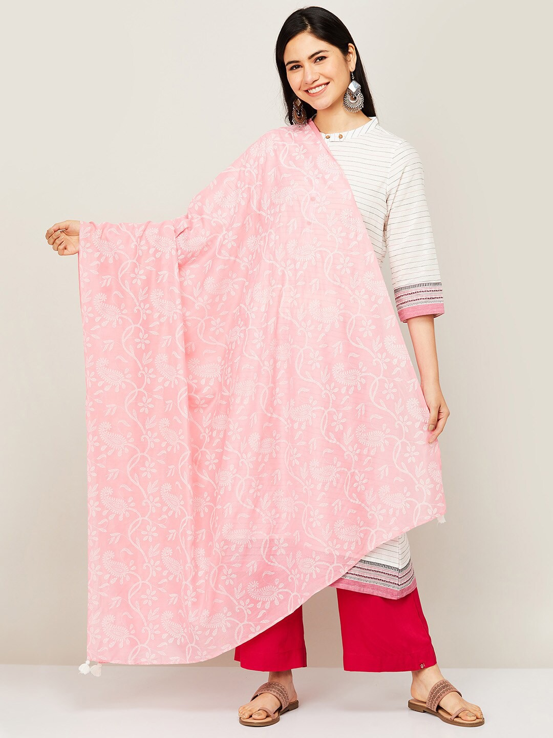 

Melange by Lifestyle Pink & White Chikankari Embroidered Dupatta