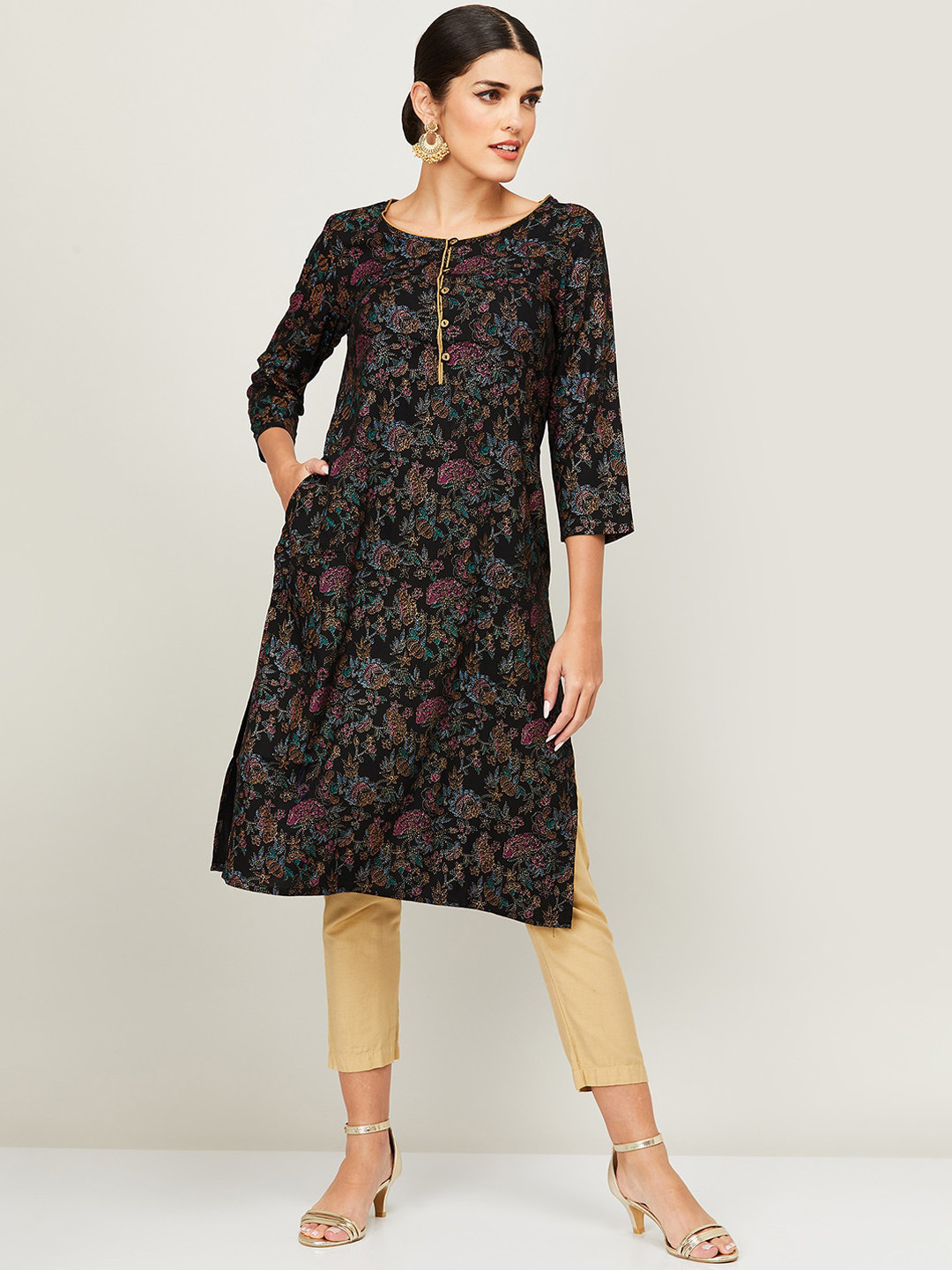 

Melange by Lifestyle Women Black Floral Printed Kurta