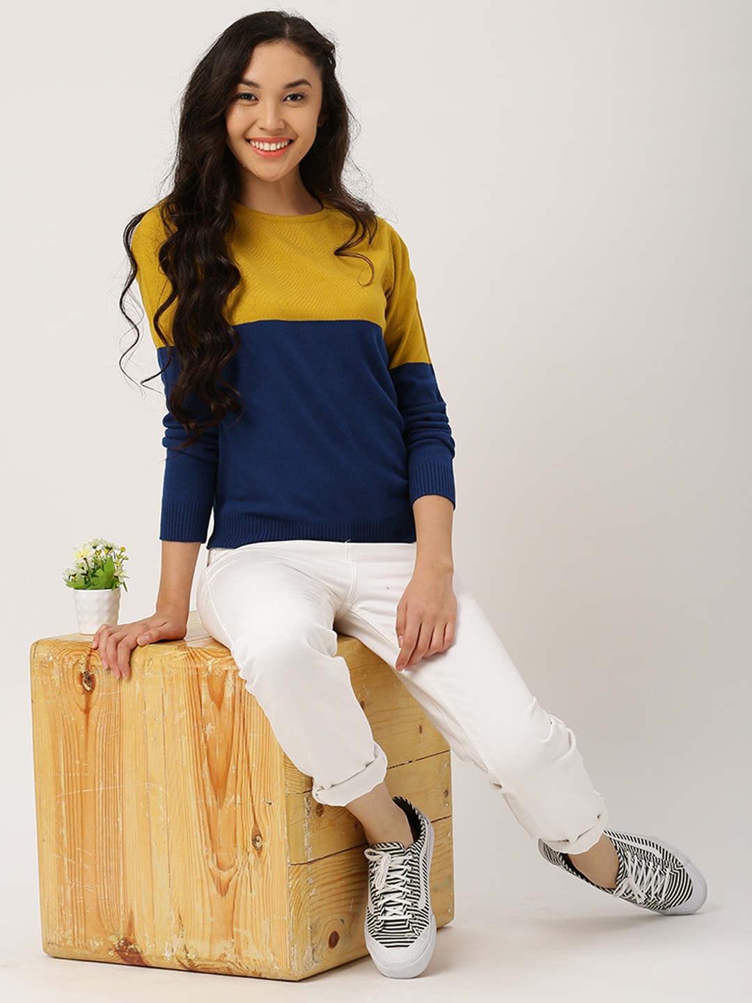 

DressBerry Women Navy & Mustard Yellow Colourblocked Sweater, Navy blue