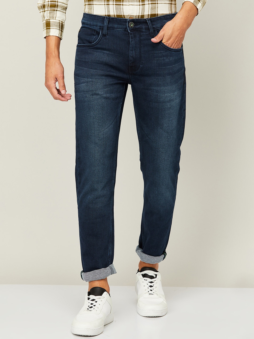 

Bossini Men Blue Heavy Fade Stretchable Jeans