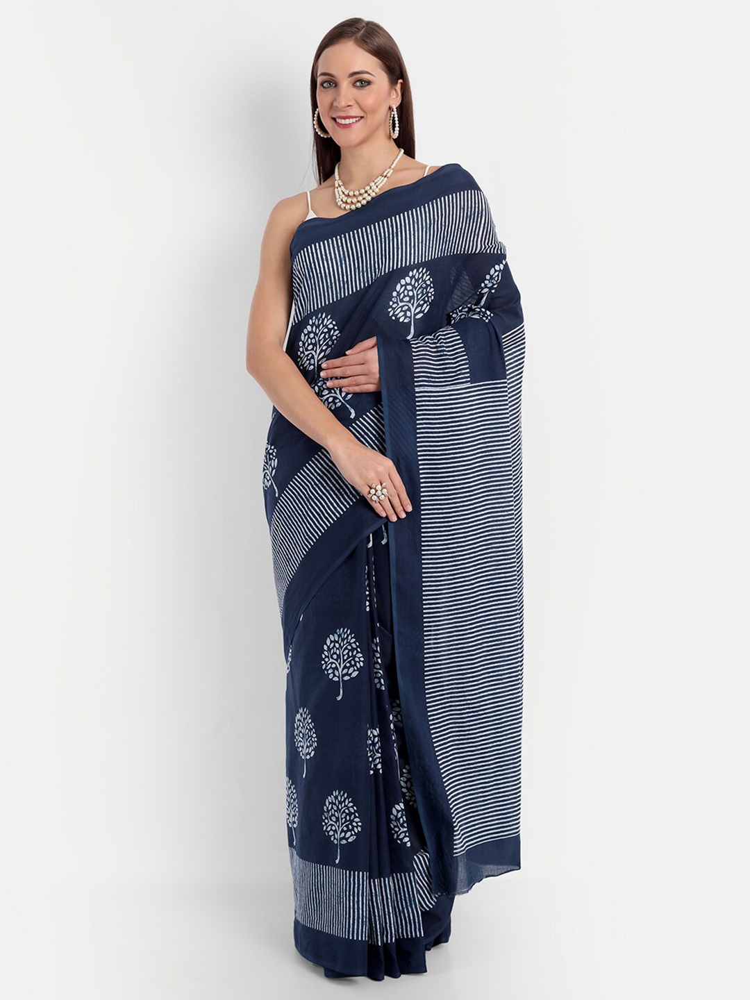

BUTA BUTI Blue & White Ethnic Motifs Pure Cotton Saree