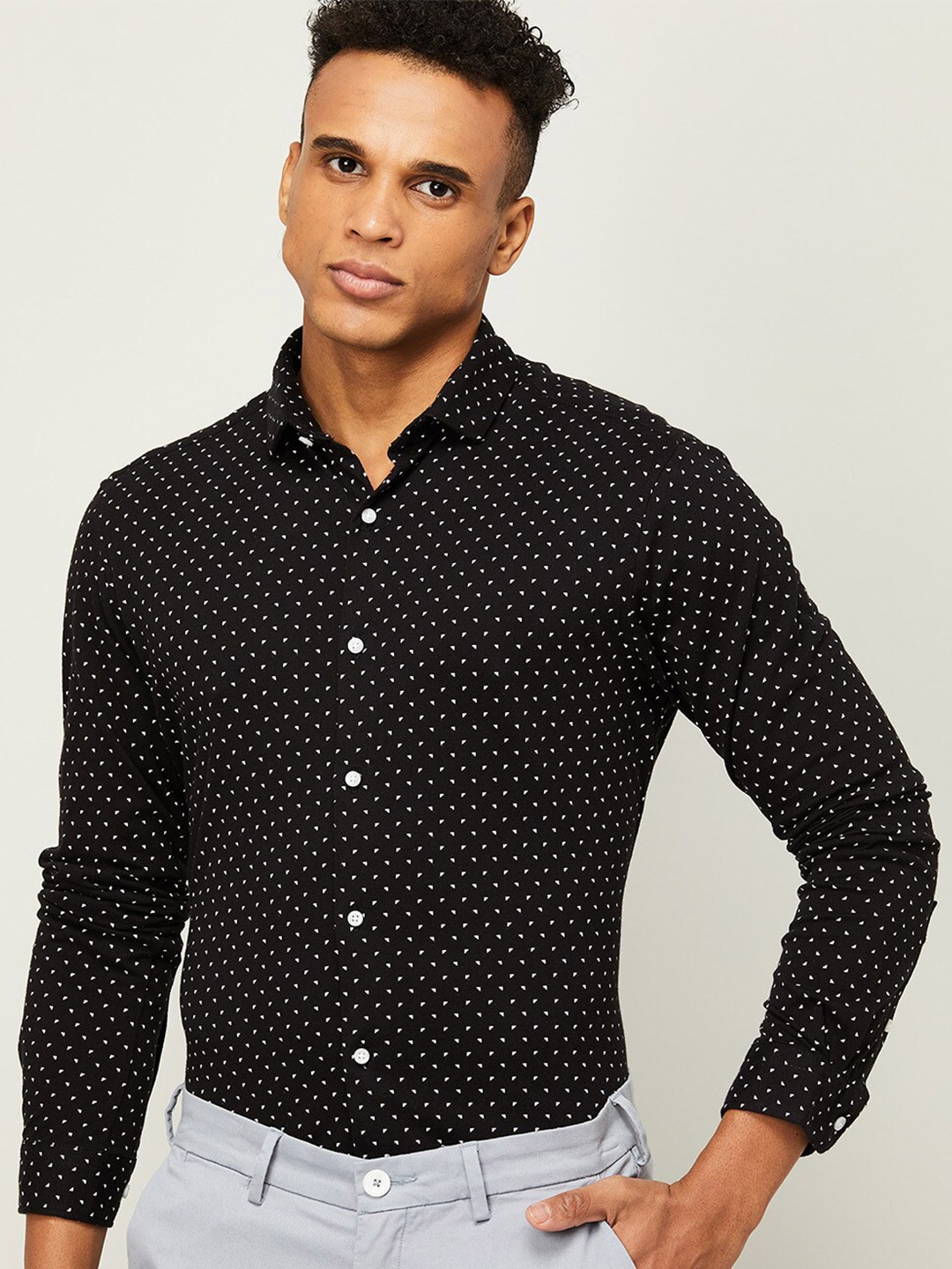 

CODE by Lifestyle Men Black & White Printed Casual Shirt
