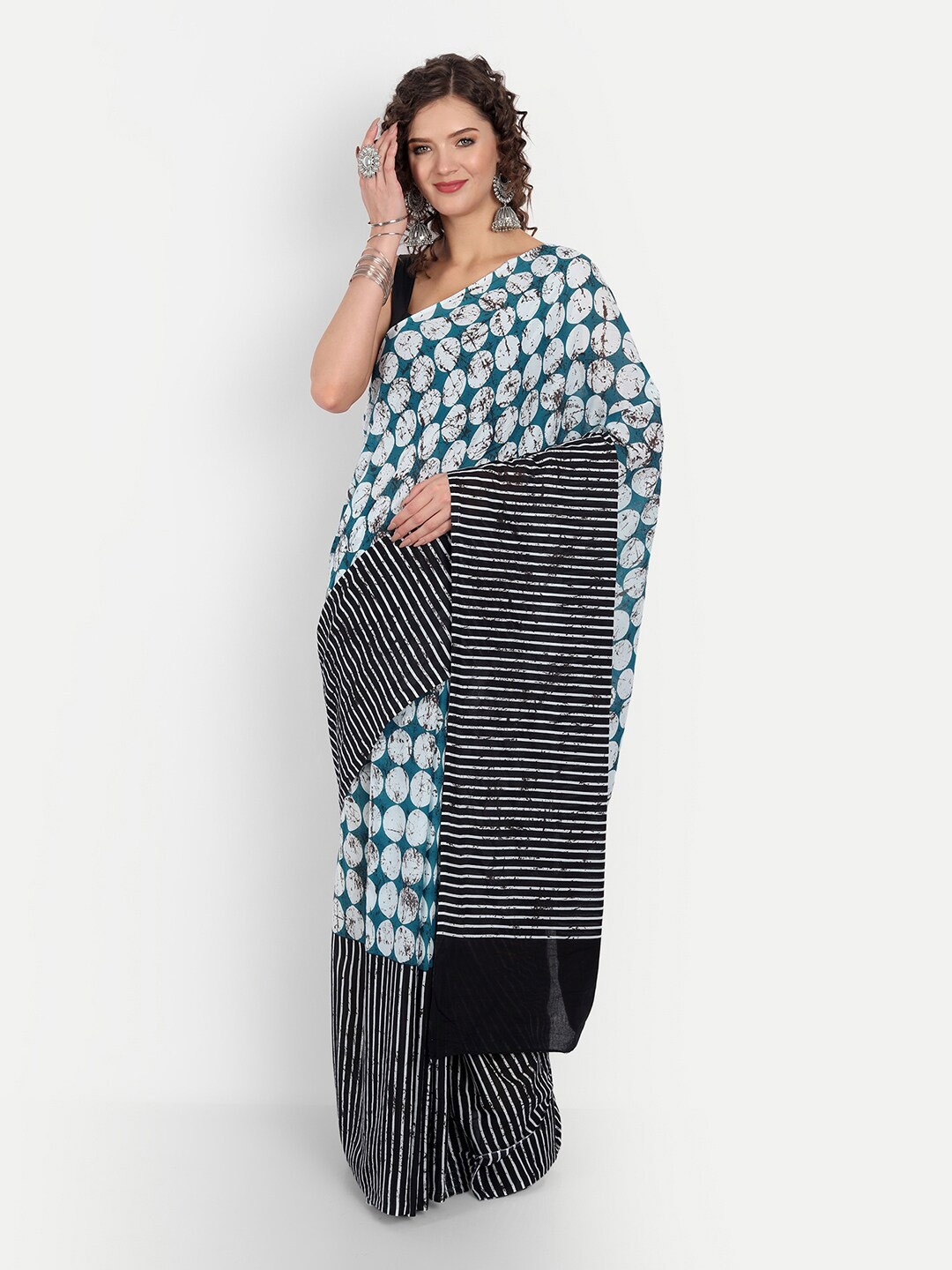 

BUTA BUTI White & Black Pure Cotton Saree