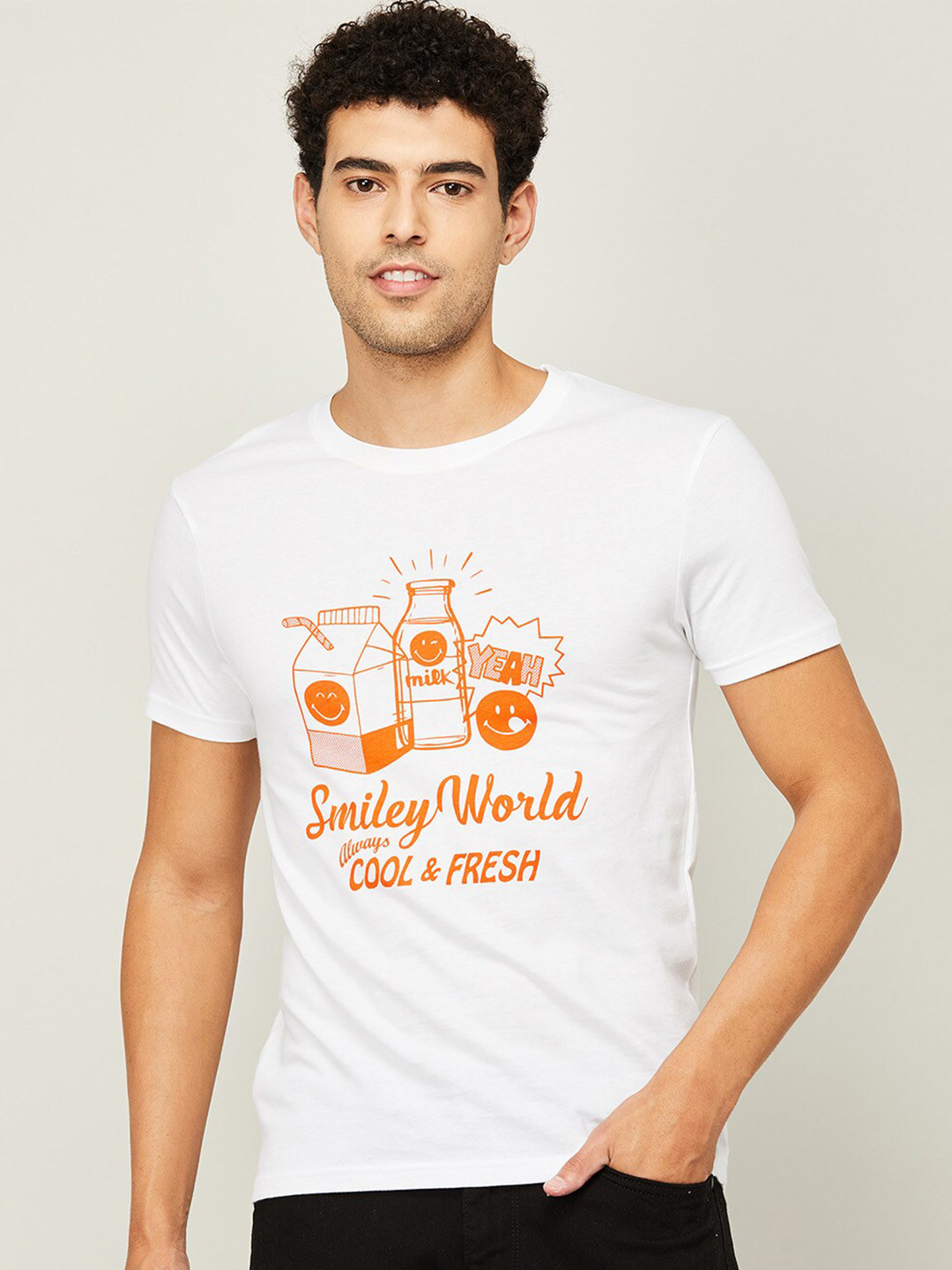 

SmileyWorld Men White & Orange Printed Regular Fit T-shirt