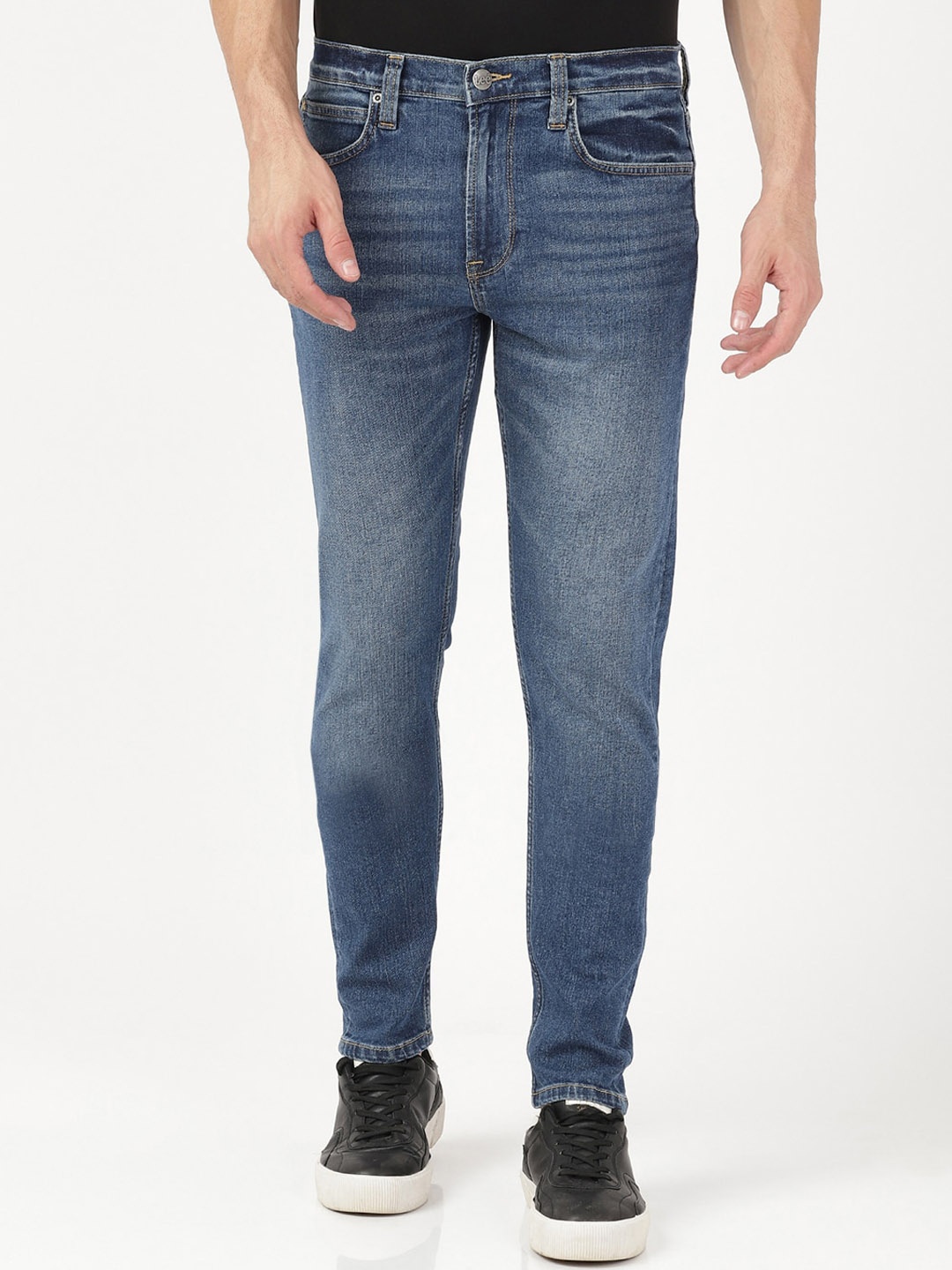 

Lee Men Blue Anton Relaxed Fit Heavy Fade Stretchable Jeans