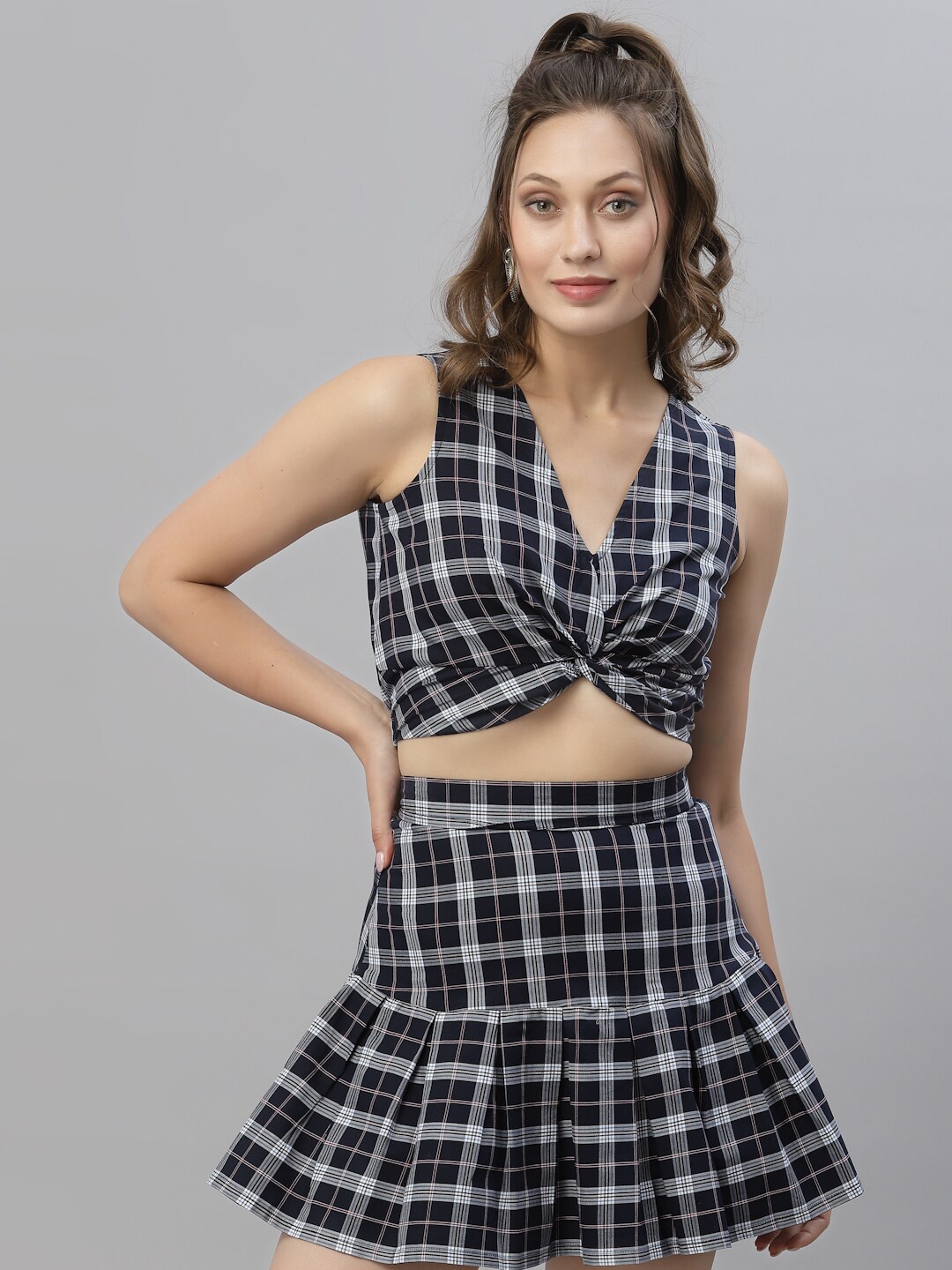 

KASSUALLY Women Navy Blue & White Checked Crop Pure Cotton Top
