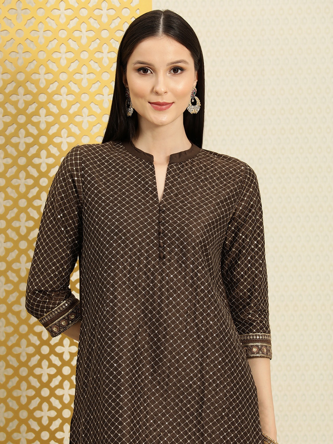 

House of Pataudi Women Brown Checked Embroidered Thread Work Kurta