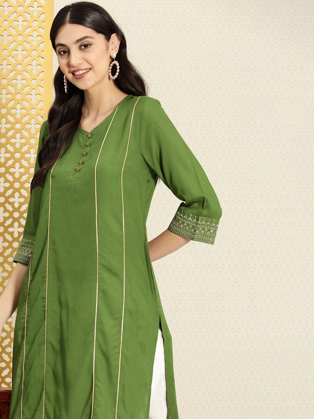 

House of Pataudi Women Striped V-Neck Rozana Kurta, Green