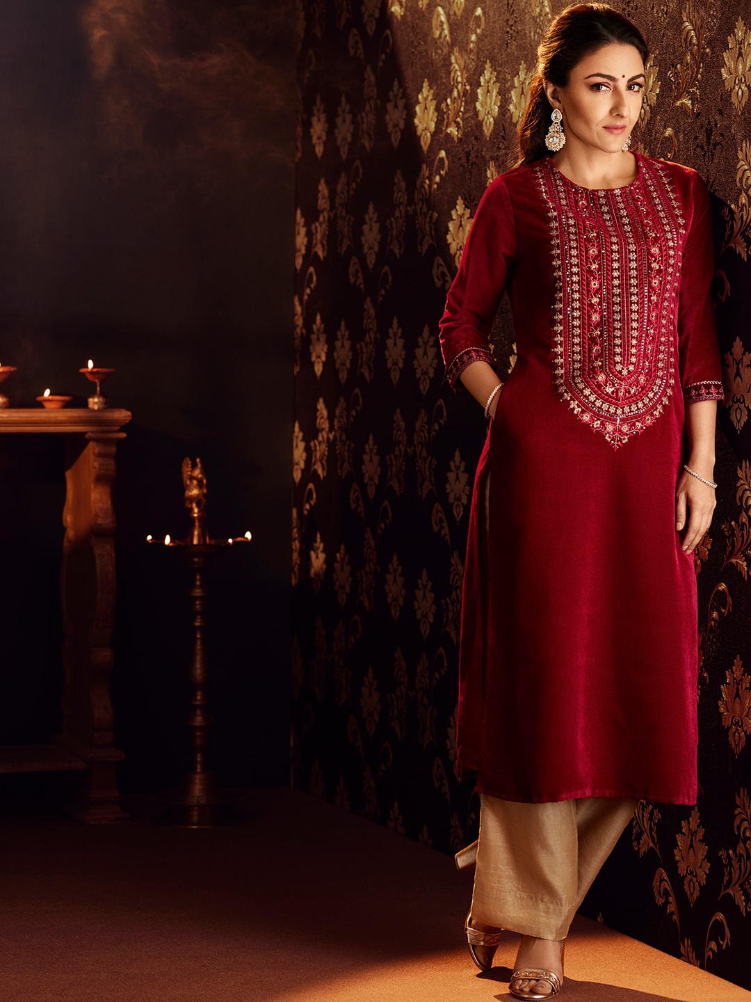 

House of Pataudi Women Maroon Embroidered Yoke Deisgn Jashn Kurta
