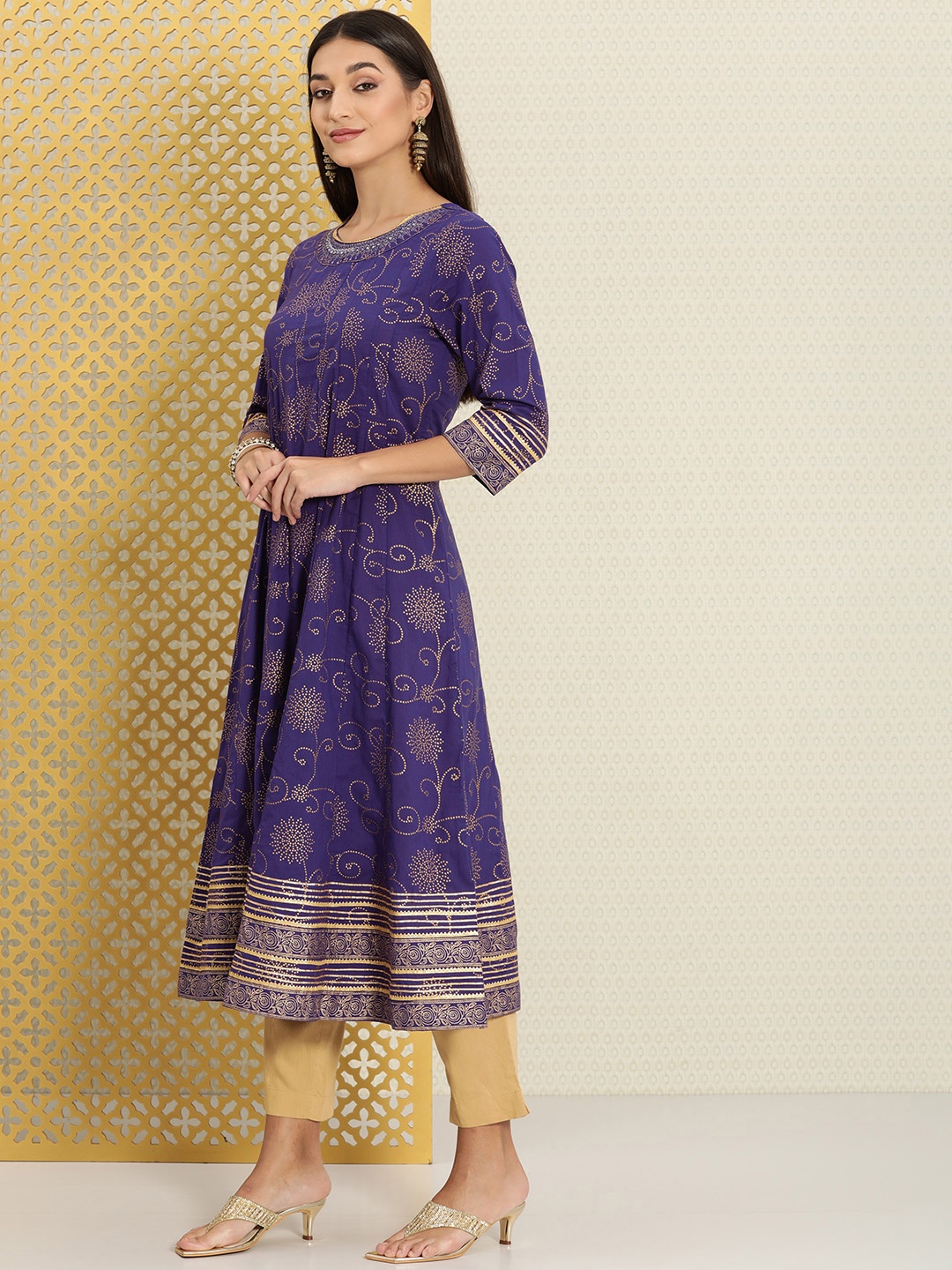 

House of Pataudi Women Purple Ethnic Motifs Floral Jashn Pure Cotton Anarkali Kurta