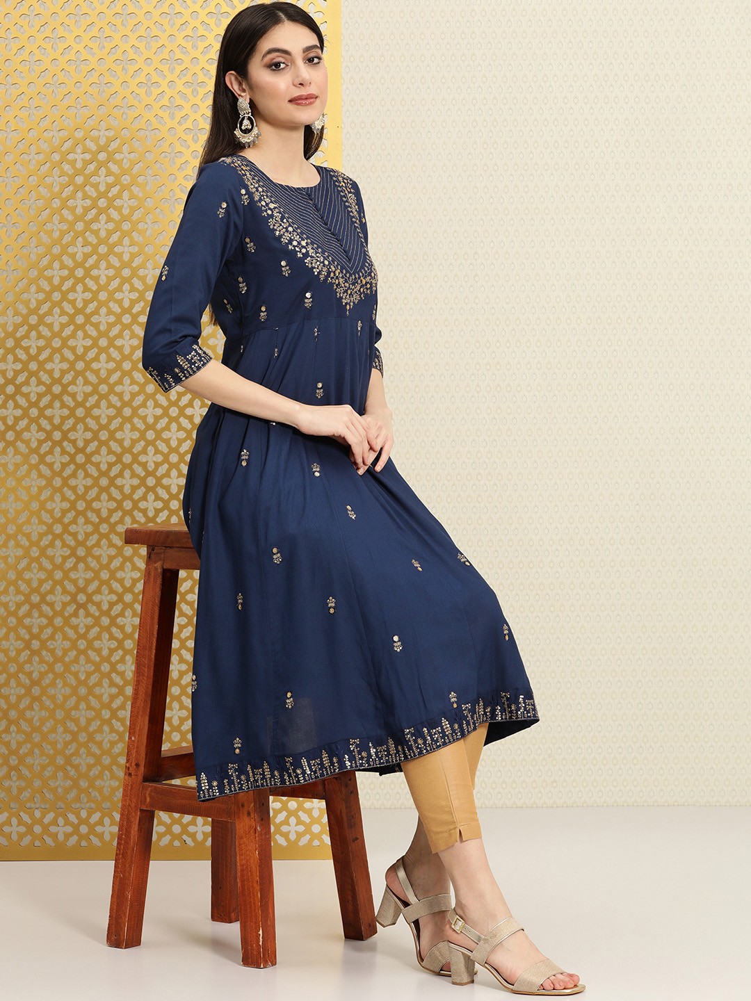 

House of Pataudi Women Ethnic Motifs Embroidered Anarkali Jashn Kurta, Navy blue