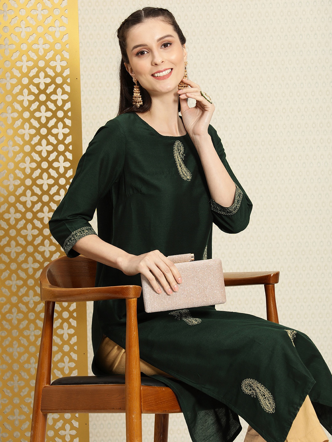 

House of Pataudi Women Green Paisley Embroidered Rozana Kurta