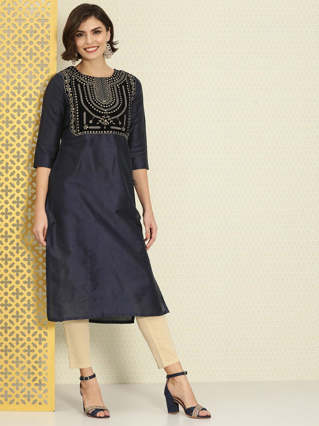 

House of Pataudi Women Navy Blue Rozana Kurta