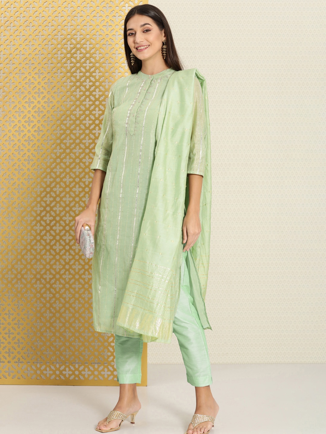 

House of Pataudi Women Green Embroidered Gotta Patti Jashn Kurta with Trousers & Dupatta