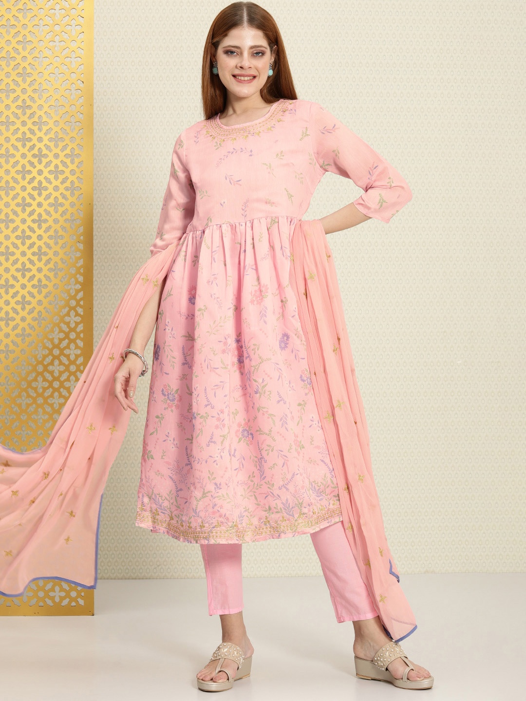 

House of Pataudi Women Floral Printed Rozana Kurta with Trousers & Dupatta, Pink