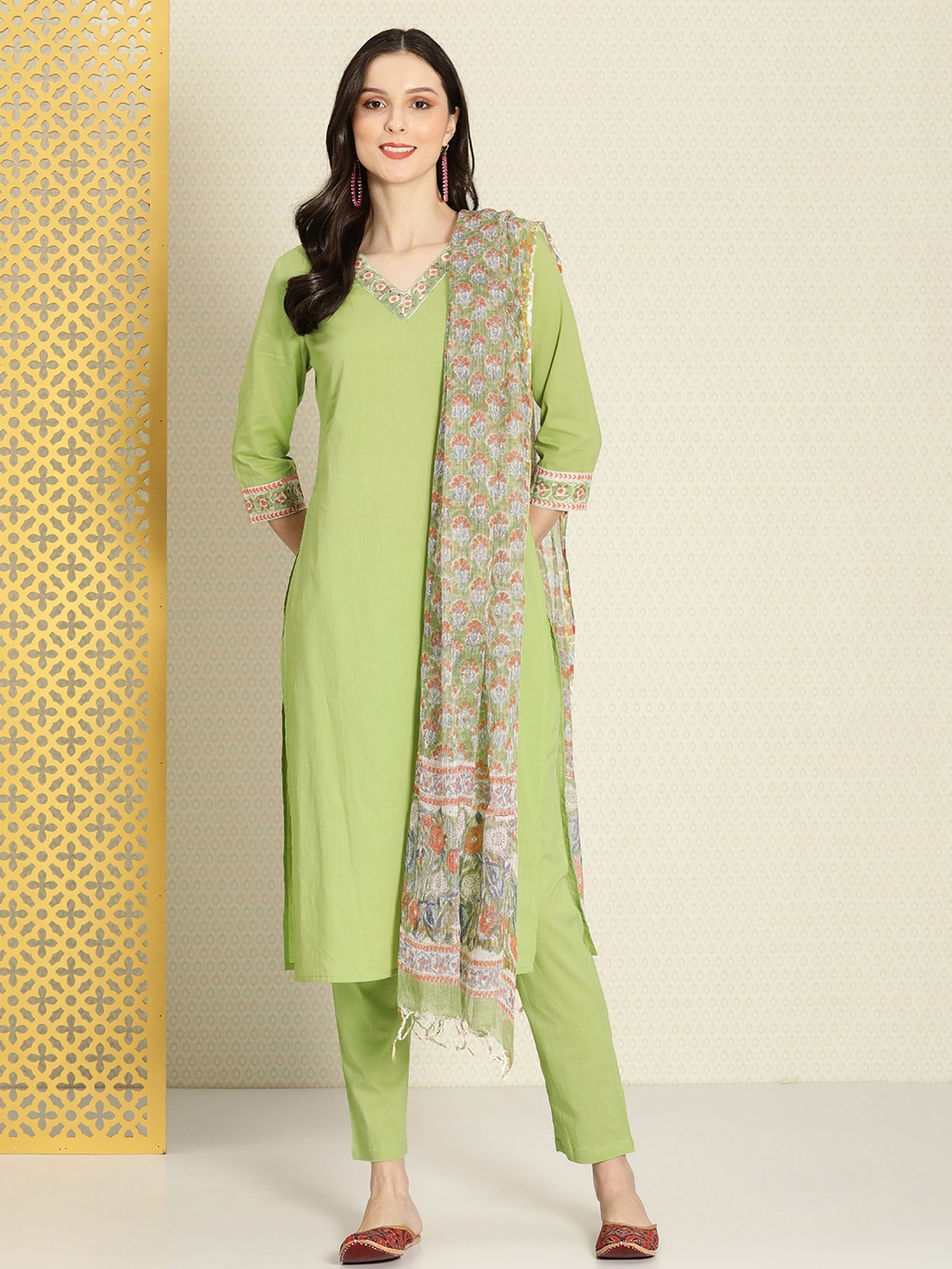 

House of Pataudi Women Green Pure Cotton Kurta with Trousers & Dupatta Set