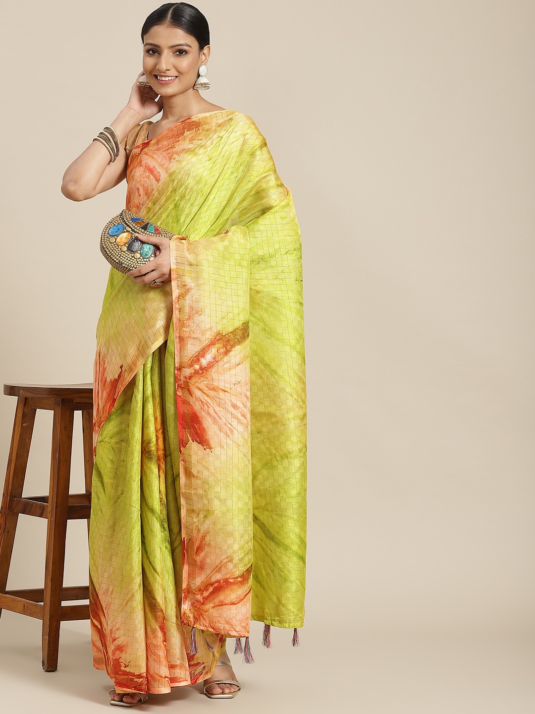 

Havida Sarees Green & Red Tie and Dye Cotton Silk Saree