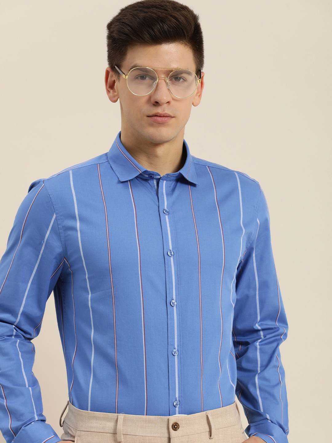 

INVICTUS Men Blue And White Slim Fit Striped Pure Cotton Semiformal Shirt