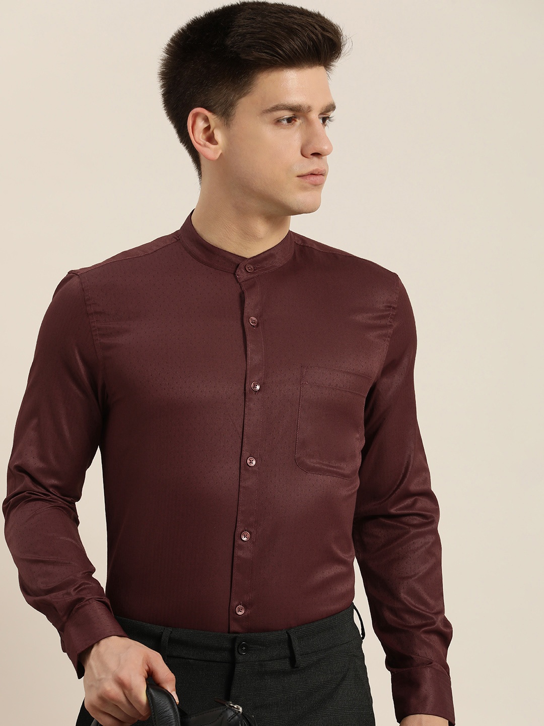 

INVICTUS Men Maroon & Black Slim Fit Printed Casual Shirt