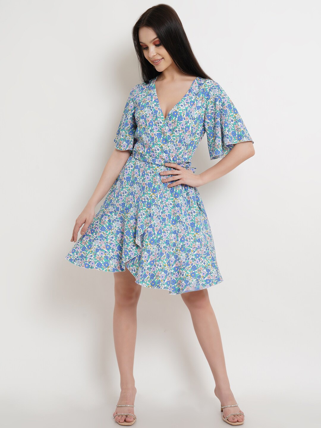 

DODO & MOA White & Blue Floral Crepe Dress