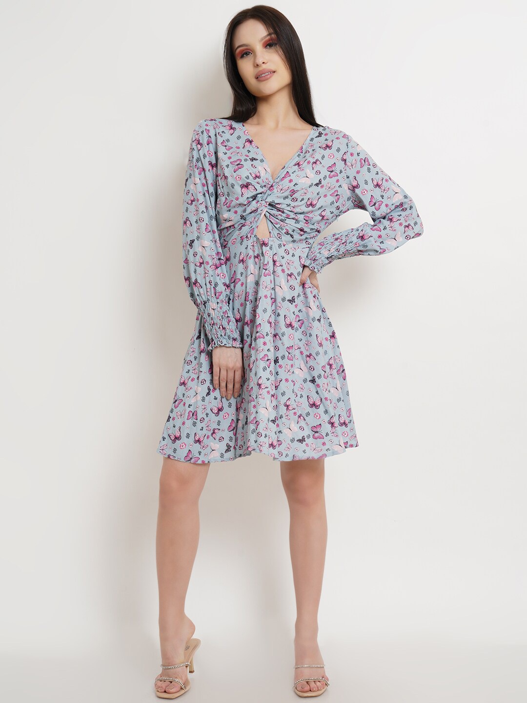 

DODO & MOA Women Blue & Pink Floral Print Cuffed Smocked Sleeve A-Line Dress