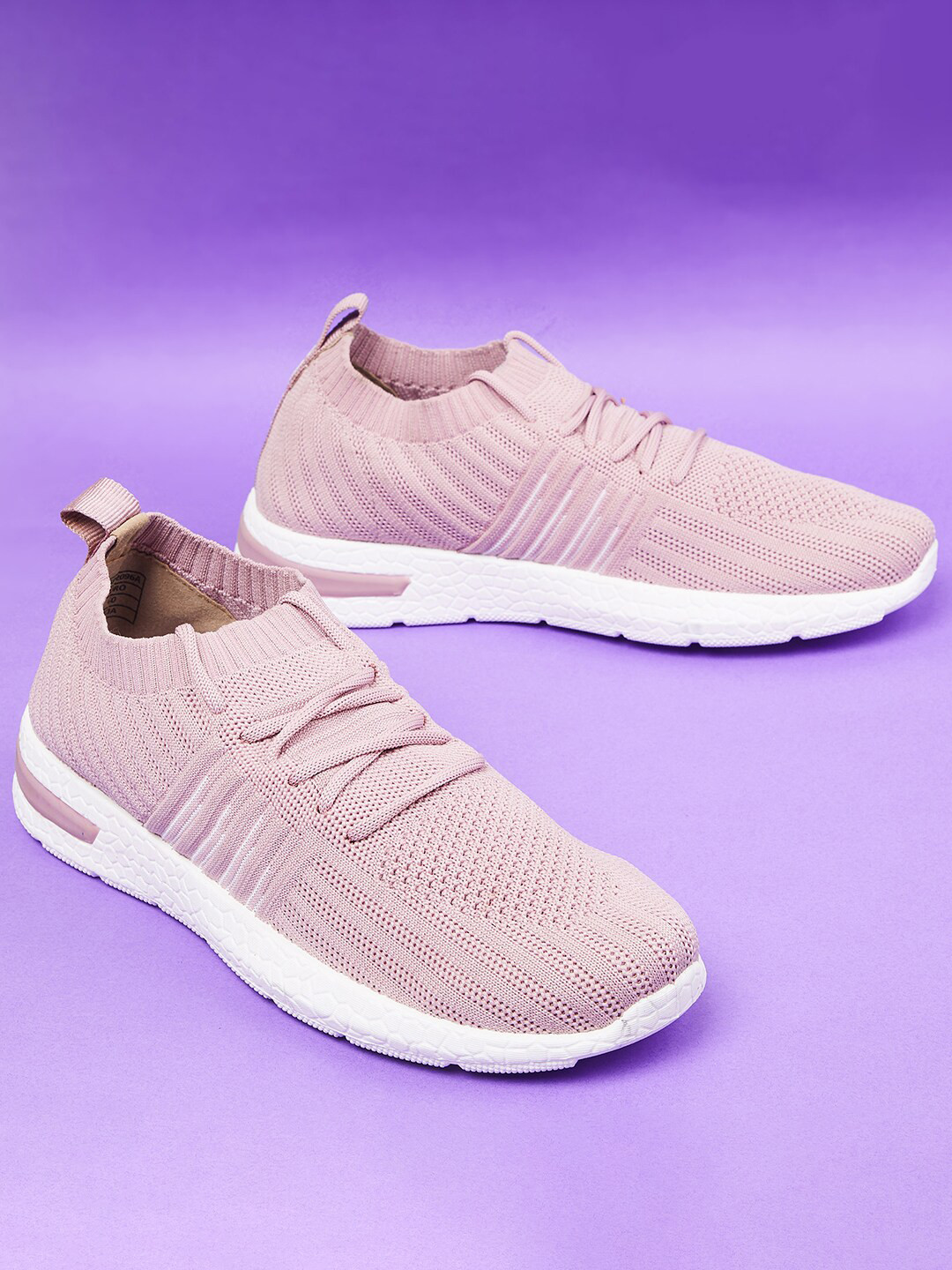 

max Women Pink Running Non-Marking Shoes