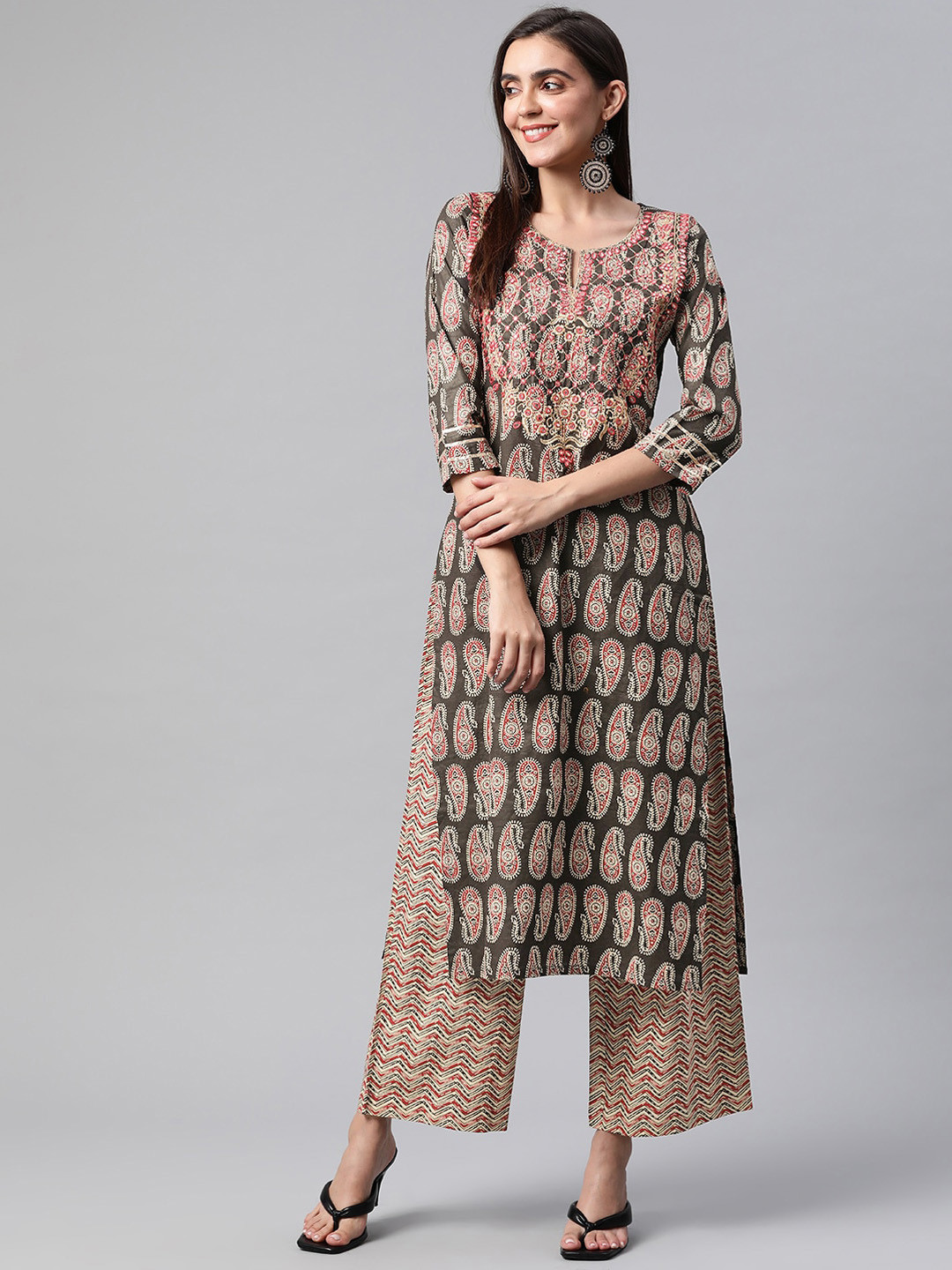 

Somras Women Brown Paisley Printed Pure Cotton Kurta with Palazzos