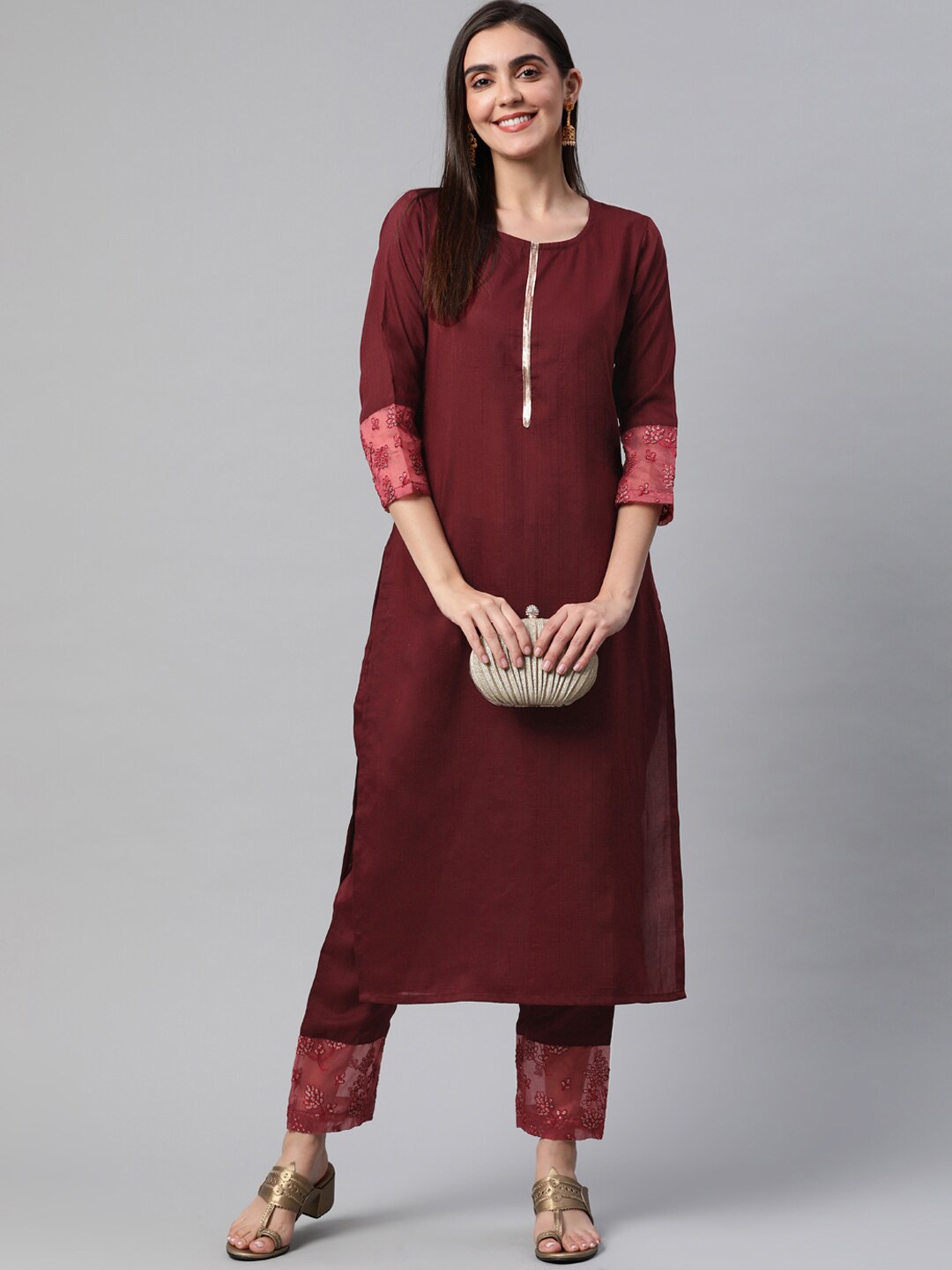 

Somras Women Maroon Kurta with Trousers