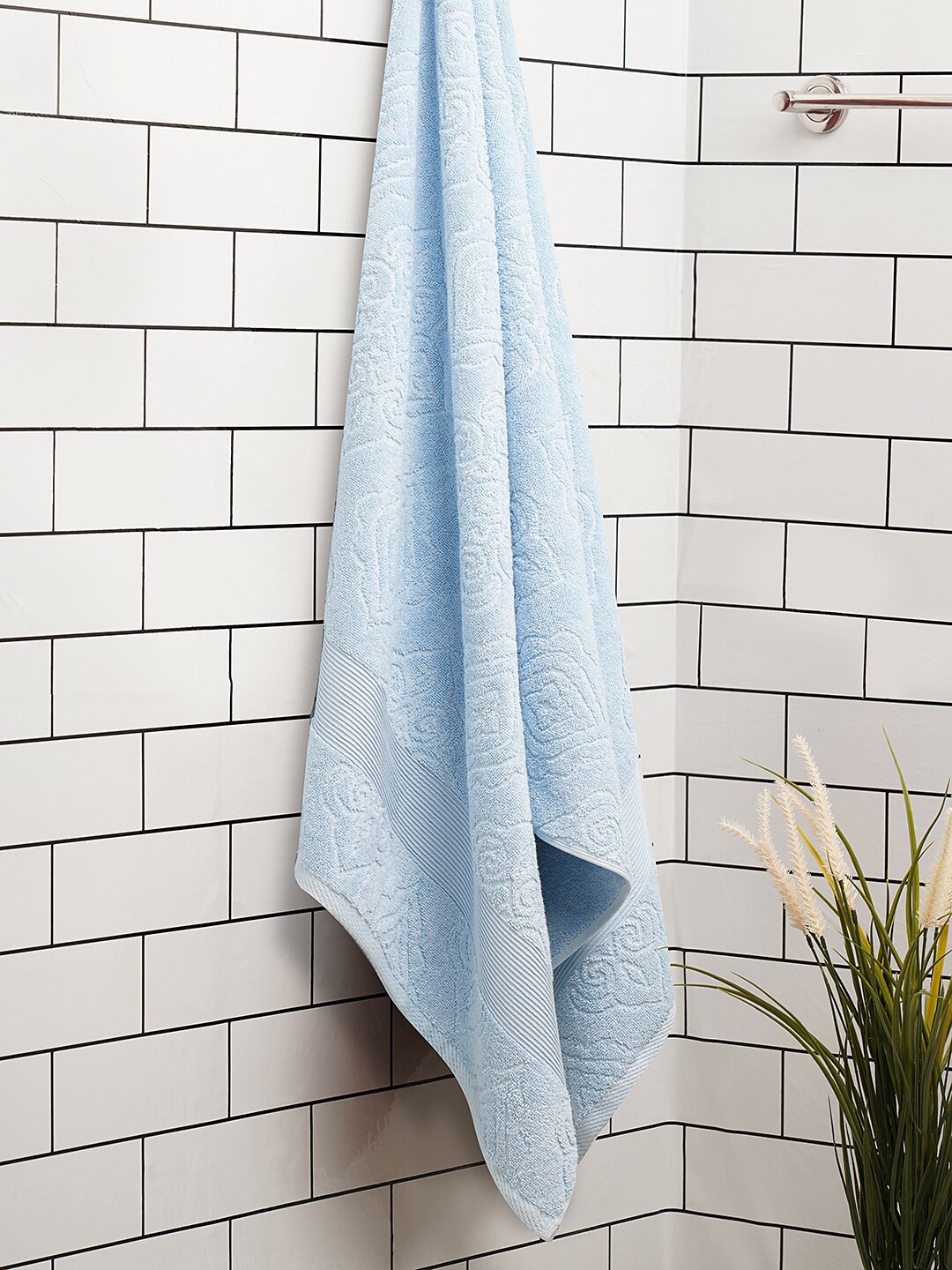 

SPACES Blue 550 GSM Cotton Bath Towel