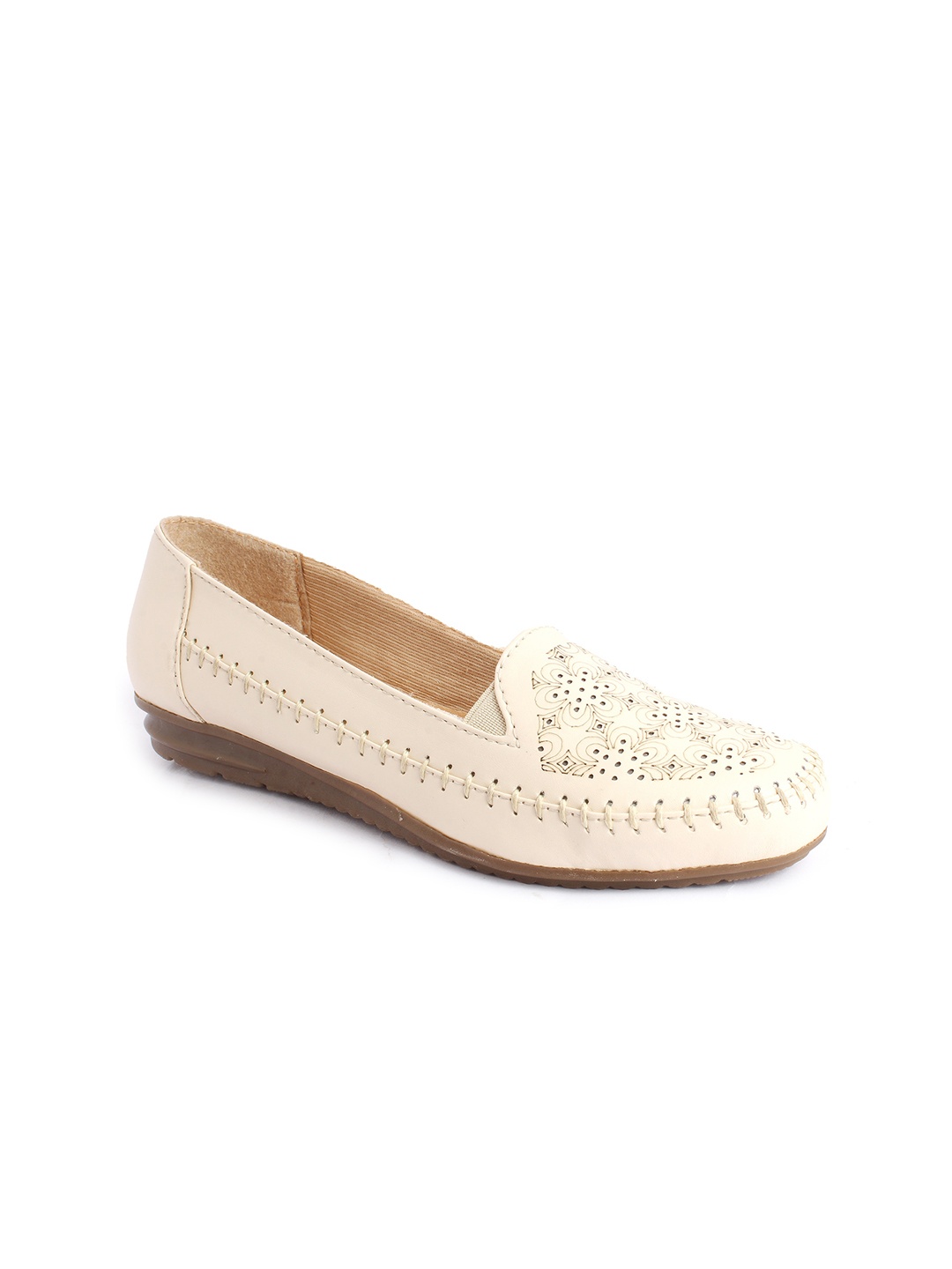 

XE Looks Women Cream-Coloured Ballerinas with Laser Cuts Flats