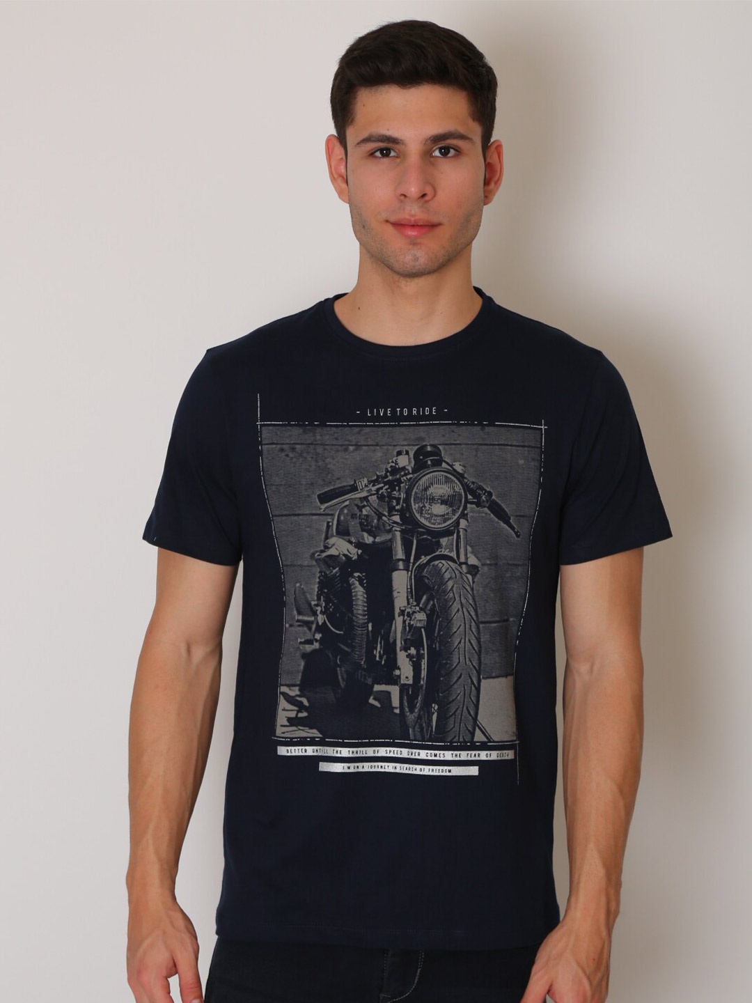 

VINSON Men Navy Blue Slim Fit T-shirt