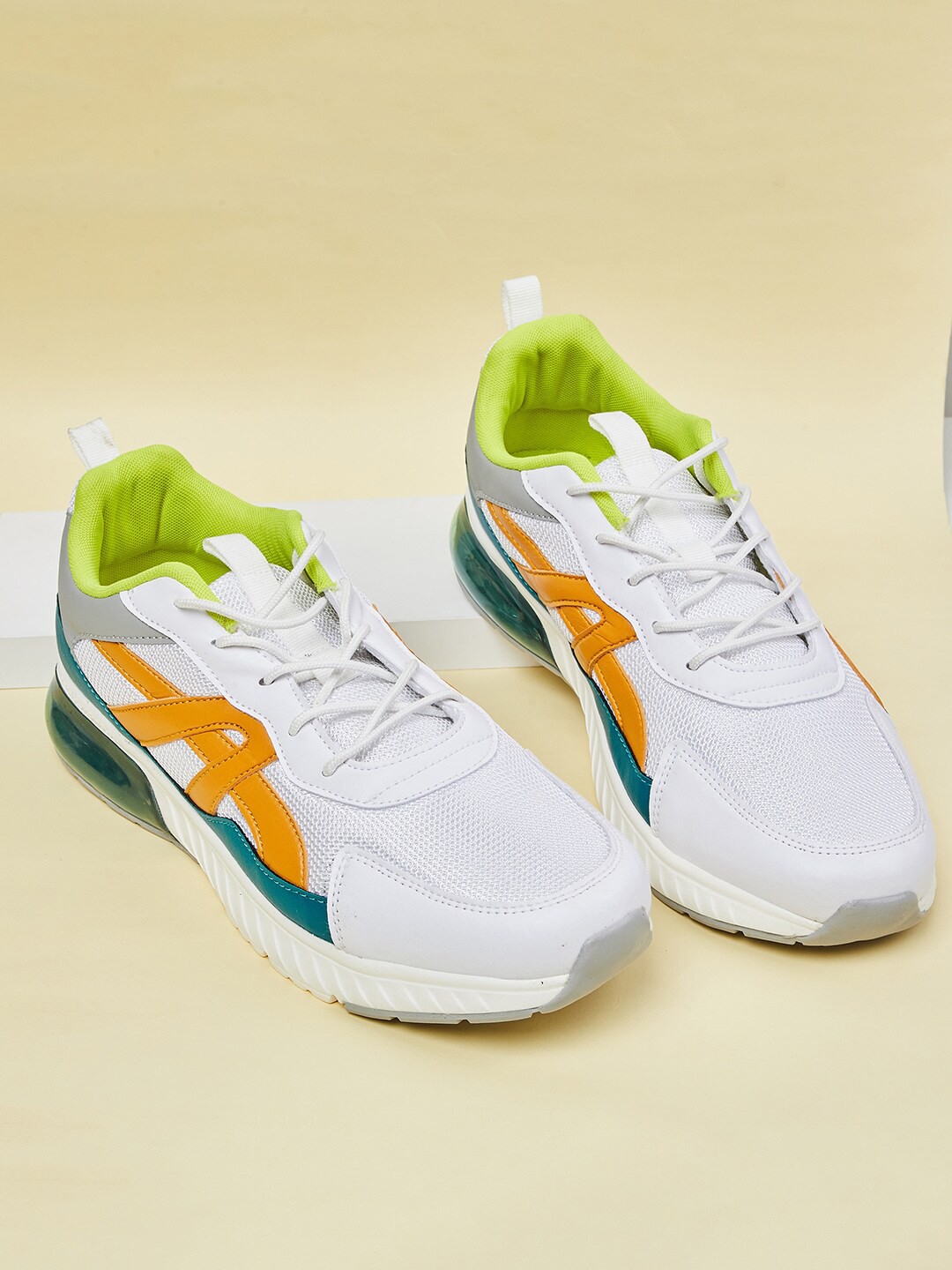 

max Men White & Orange Running Non-Marking Shoes