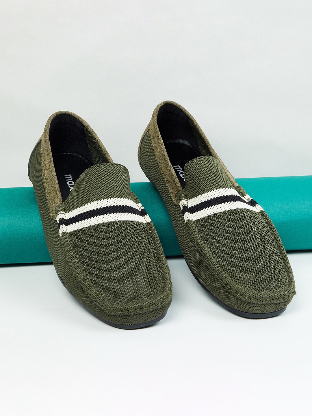 

max Men Green Striped PU Loafers