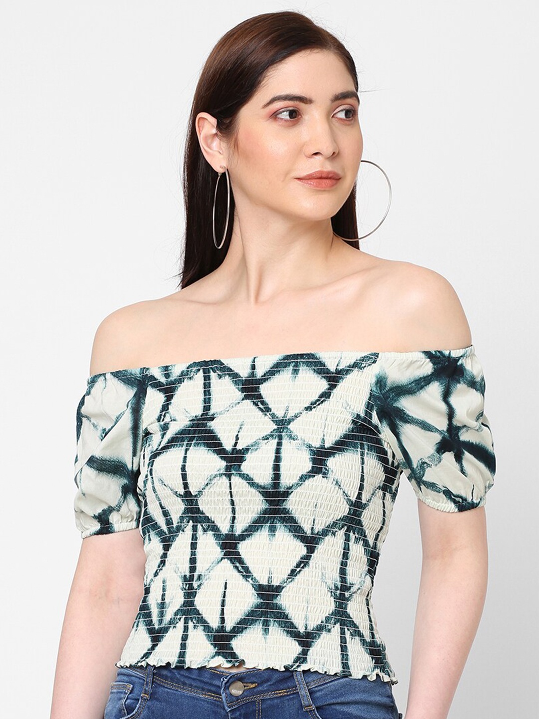 

Kraus Jeans Women White Geometric Tie & Dye Off-Shoulder Bardot Top