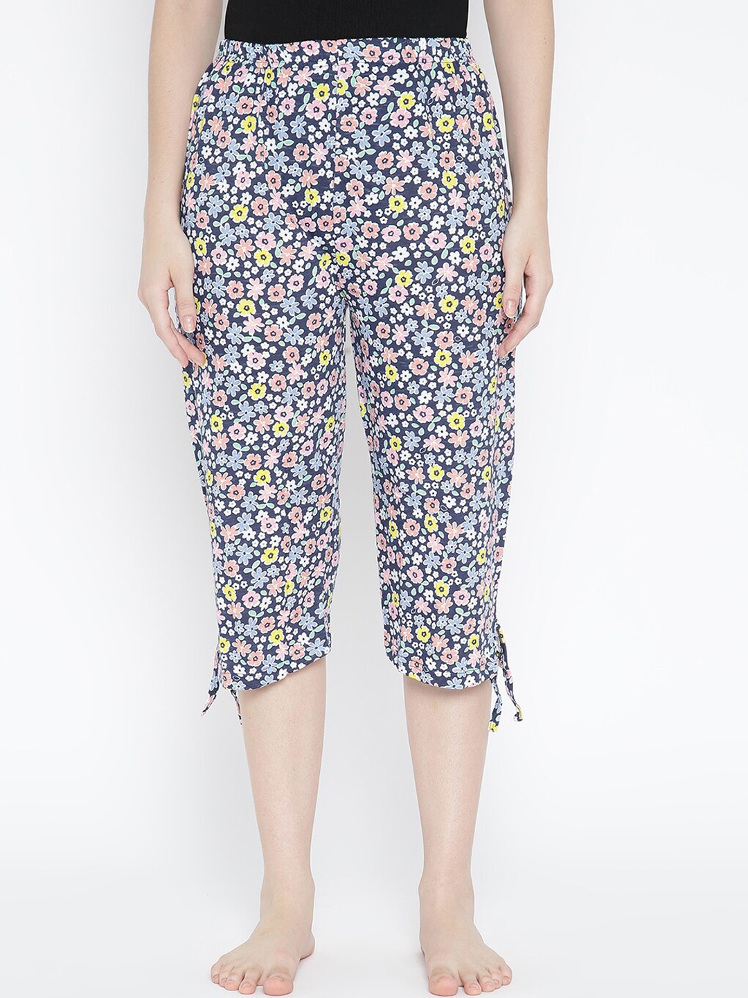 

V2 Value & Variety Women Blue & Yellow Printed Cotton Lounge Capris