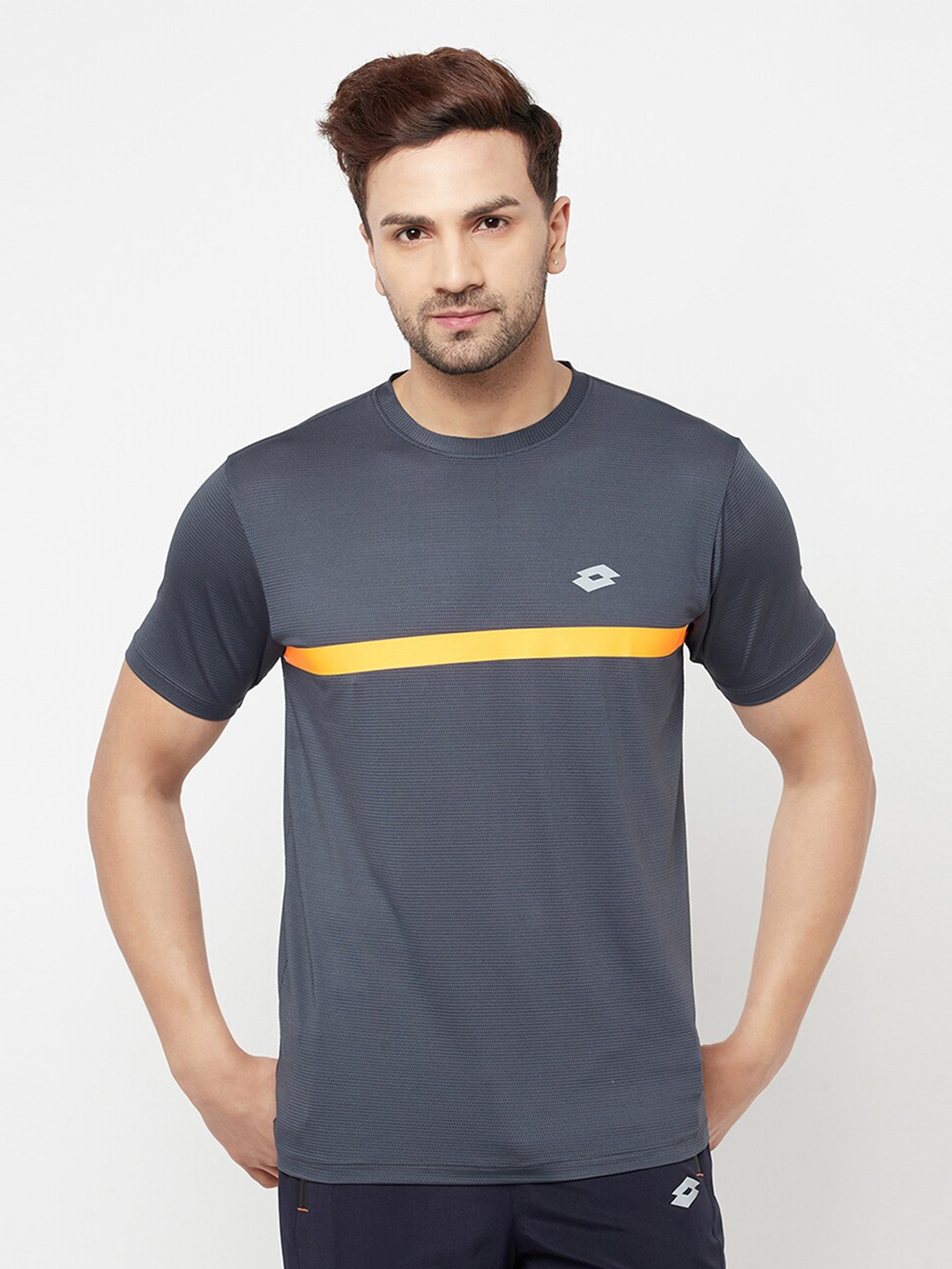 

Lotto Men Grey Applique T-shirt