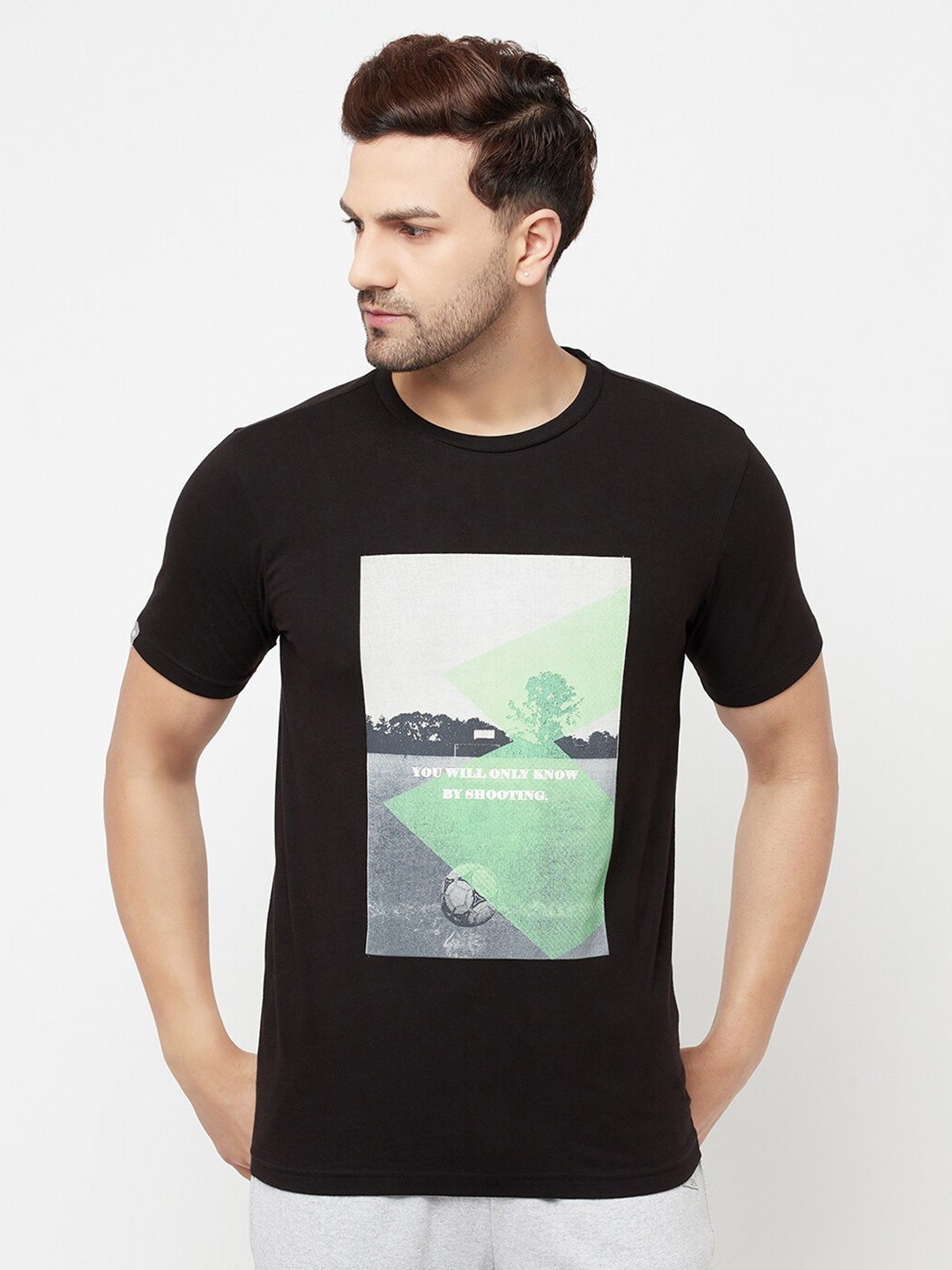 

Lotto Men Black Printed Applique T-shirt