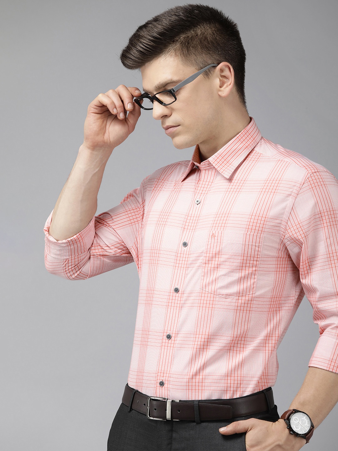 

Arrow New York Men White & Orange Manhattan Slim Fit Checked Pure Cotton Formal Shirt
