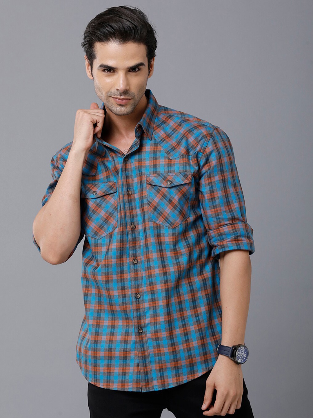 

YOVISH Men Blue Smart Slim Fit Checked Casual Shirt