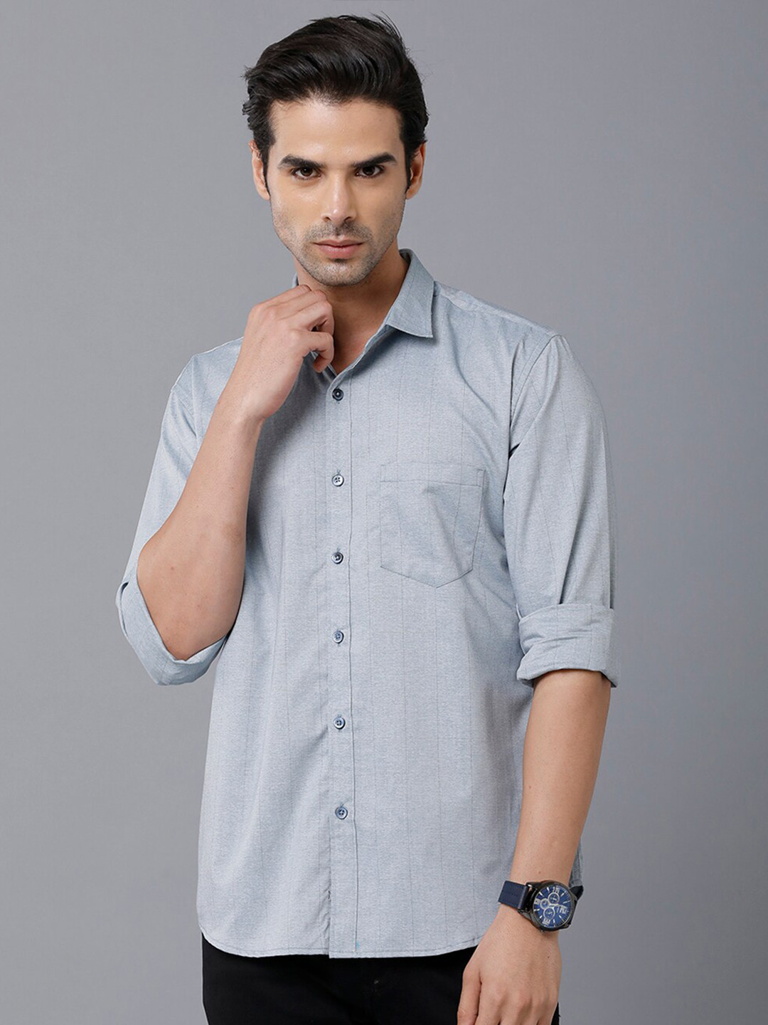 

YOVISH Men Grey Solid Smart Slim Fit Casual Shirt