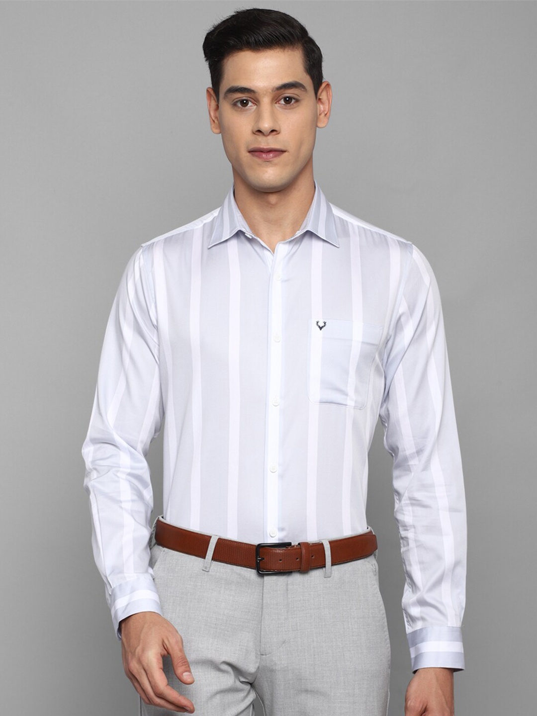 

Allen Solly Men Blue Slim Fit Striped Formal Shirt