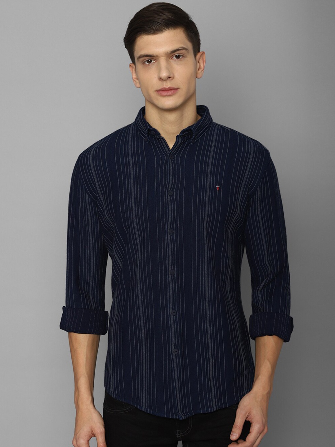 

Louis Philippe Jeans Men Navy Blue Slim Fit Striped Casual Shirt