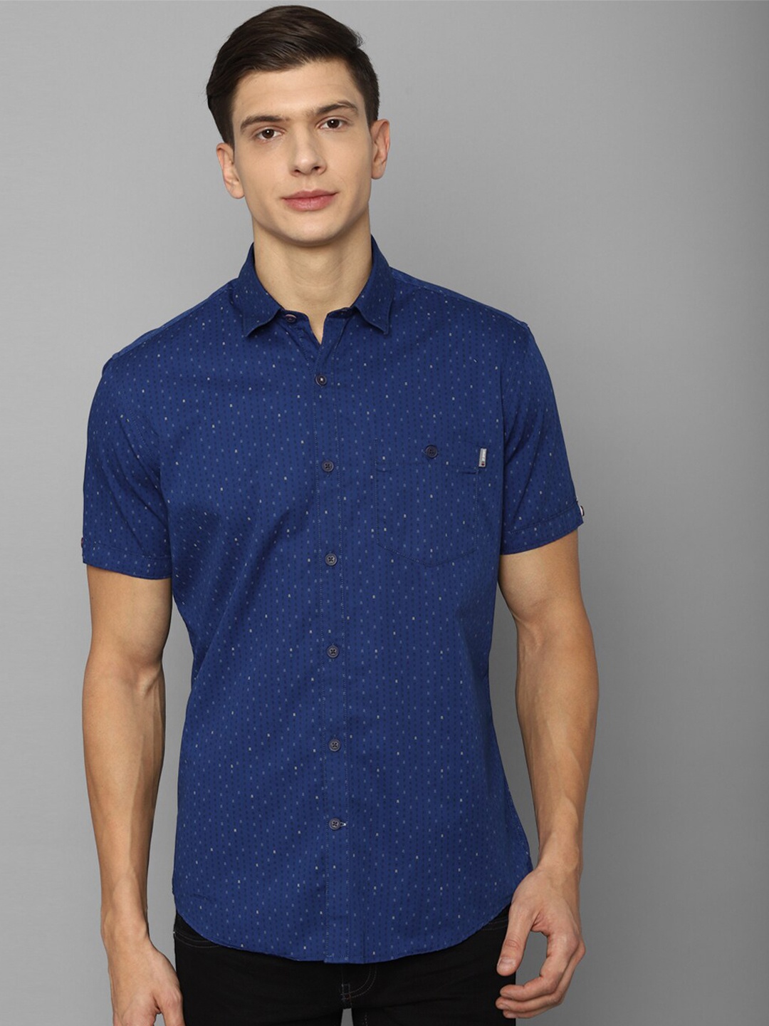 

Louis Philippe Sport Men Blue Slim Fit Printed Casual Shirt